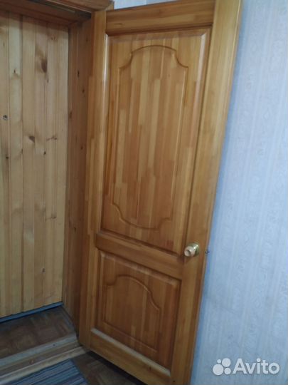 Дверь межкомнатная с коробкой бу