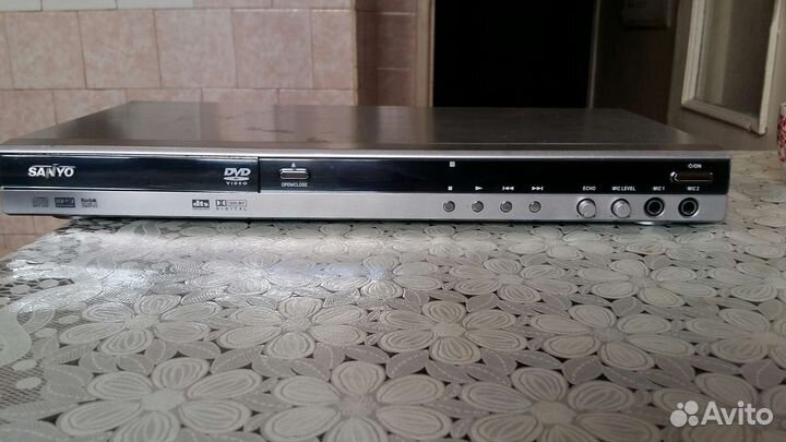DVD плеер Sanyo для караоки Япония