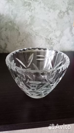 Хрустальные вазы конфетницы