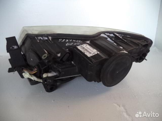 Фара правая Volkswagen Touareg