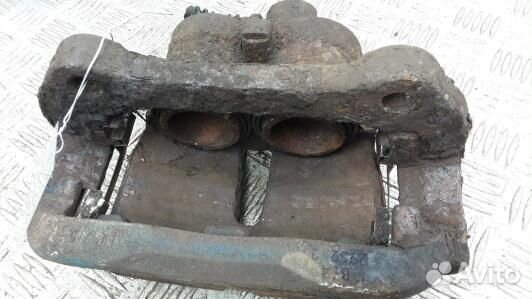 Суппорт тормозной передний левый land rover discov