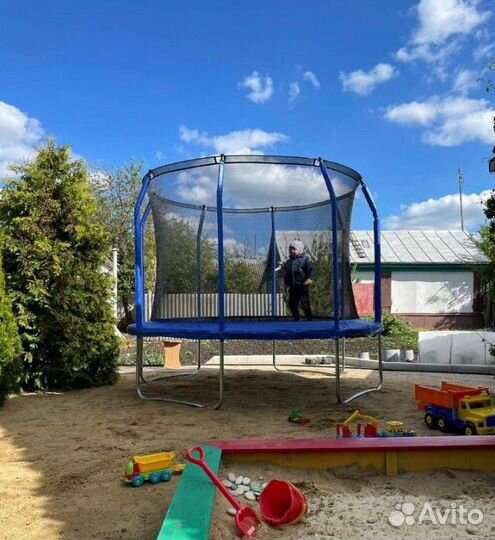 Батут уличный Perfetto Sport 2.4 метра