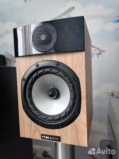Полочная акустика Fyne Audio F300 Light Oak/ новая