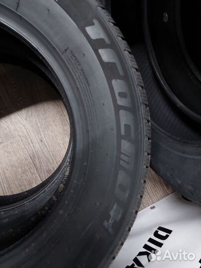 Tracmax X-Privilo S130 215/65 R16 98H