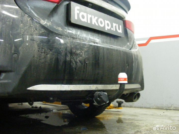 Фаркоп на Toyota Corolla