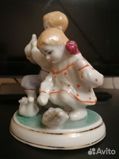 Фарфоровые статуэтки 