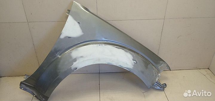 Крыло переднее правое