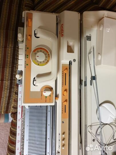 Псков.японские вязальные машины