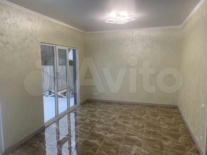 Коттедж 134,2 м² на участке 5 сот.