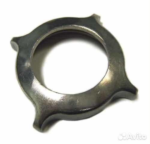 Гайка на корпус шнека для мясорубок Braun