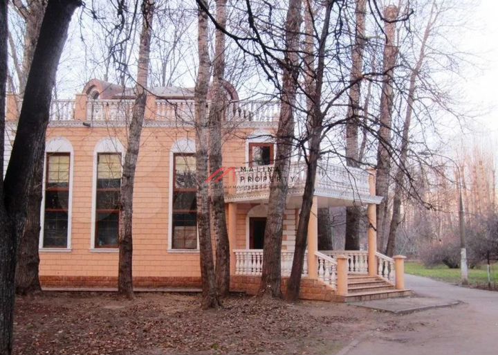 Продам торговое помещение, 276 м²