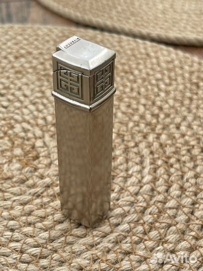 Зажигалка givenchy газовая