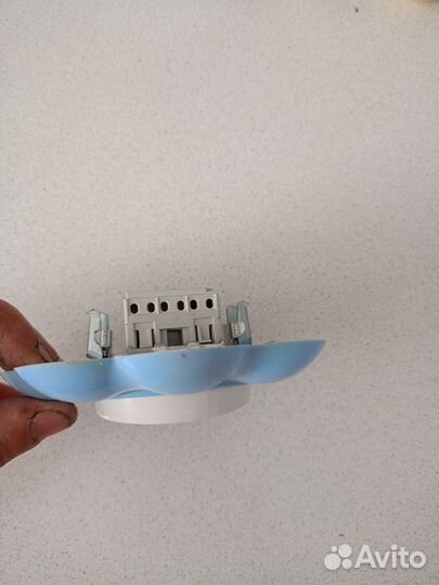 Выключатель в детскую