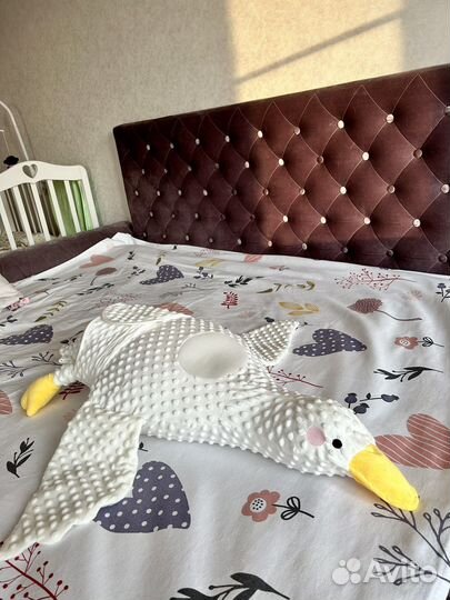 Гусь-обнимусь, подушка для новорожденных