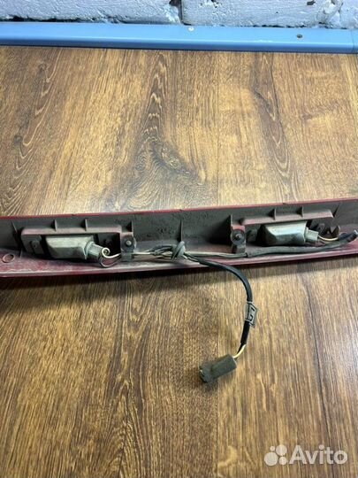 Накладка крышки багажника задняя Chevrolet Aveo