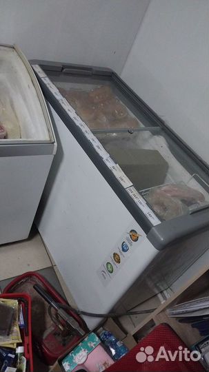 Продам холодильные витрины и морозилки
