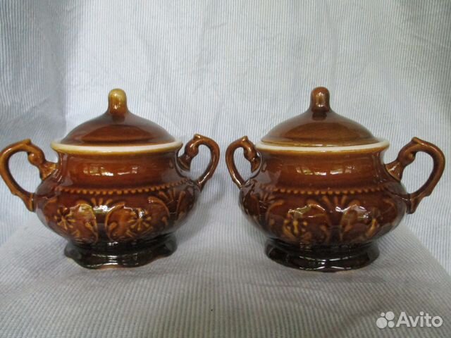 Сахарницы, менажница, соусницы, чайник