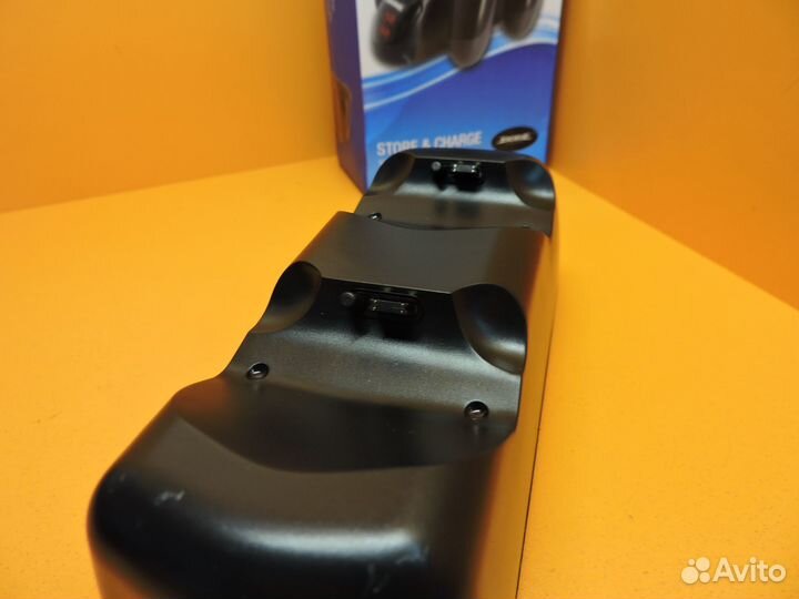 Зарядная станция для геймпадов PS4 / PS5 / Move