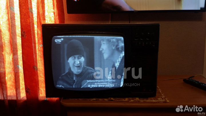 Деревянный рабочий телевизор для коллекции