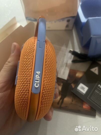 Колонка jbl clip 4