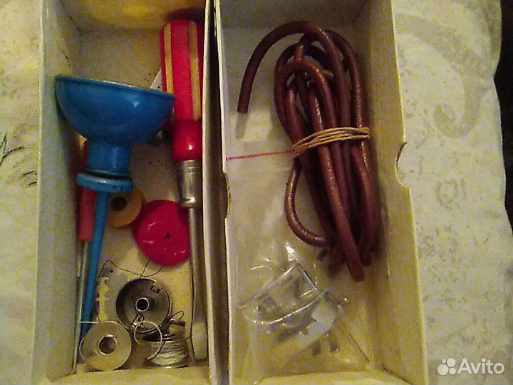 Швейная машина Чайка 132.М