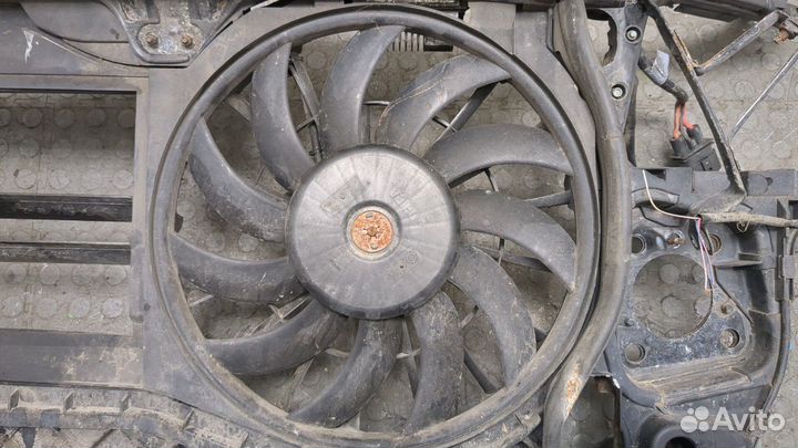 Рамка передняя (телевизор) Audi A4 (B6), 2002