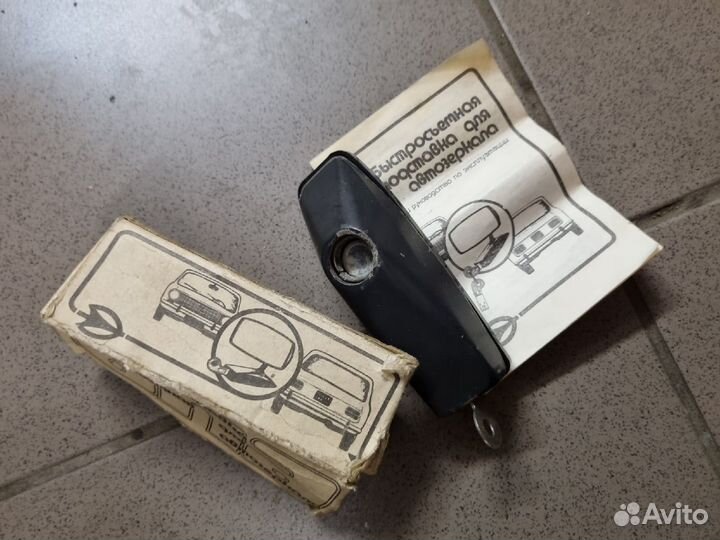 Быстросъемная подставка зеркала быстросъем