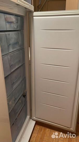 Морозильная камера Бирюса