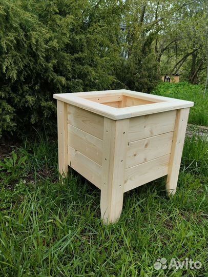 Кашпо из дерева