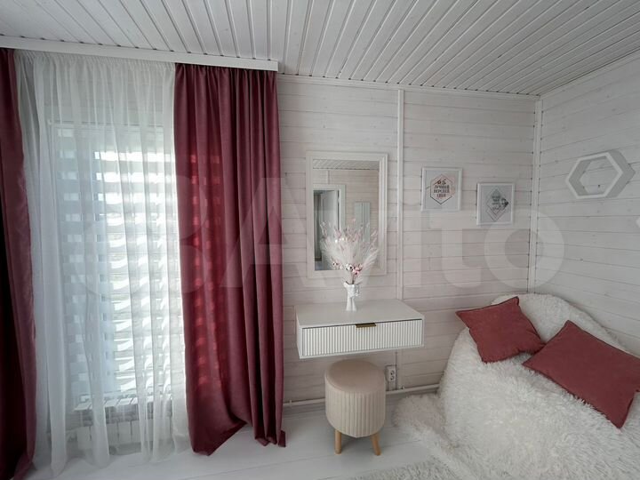 Дом 42 м² на участке 3 сот.