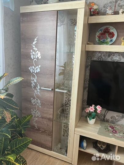 Стенка в гостиную