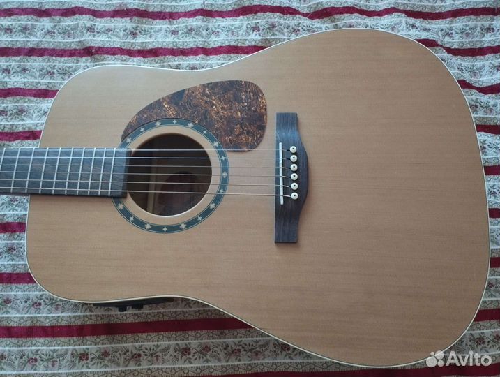 Электроакустическая гитара Norman Protege B18