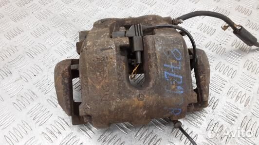 Суппорт тормозной передний правый mercedes benz M