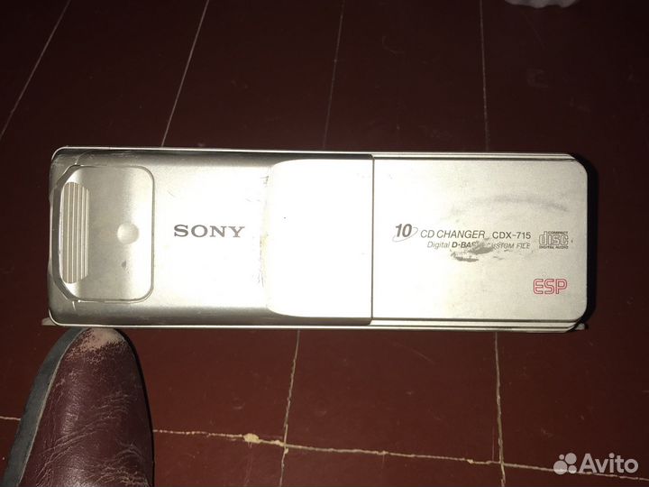Cd changer sony cdx-715 digital D-bass