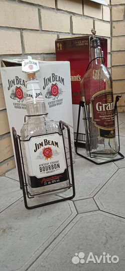 Пустая бутыль с гейзером на качелях 3л