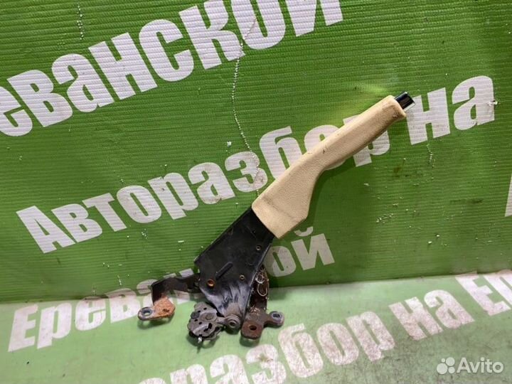 Рычаг стояночного тормоза Volkswagen Passat B5 AWM