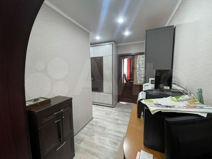 2-к. квартира, 79,6 м², 2/9 эт.