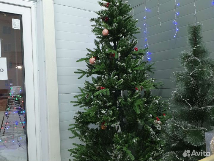 Ель комбинированная 180см (шишки, ягоды,снег)