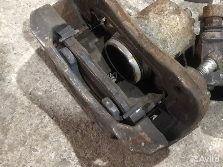 Суппорт тормозной передний Hyundai Creta