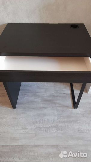 Письменный стол IKEA микке