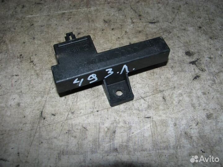 Антенна Audi A6 (C6 4F) 2004-2011