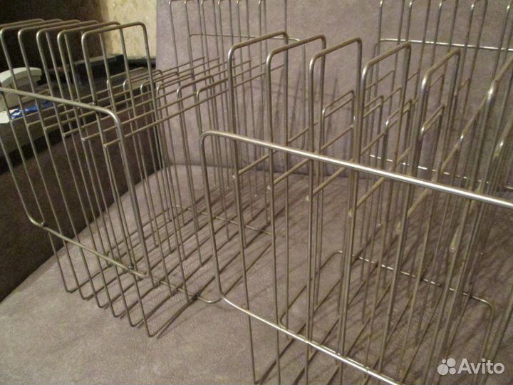 Подставки для виниловых пластинок