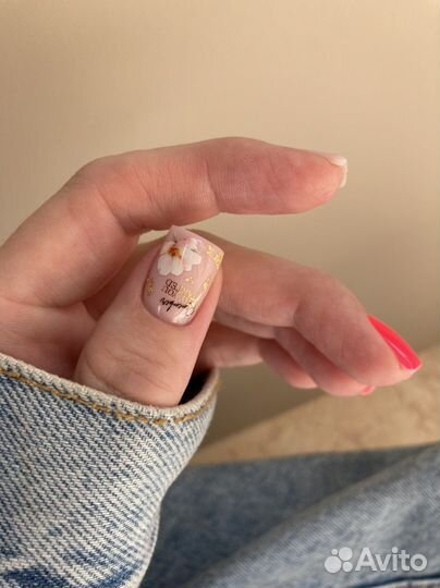 Маникюр, наращивание ногтей