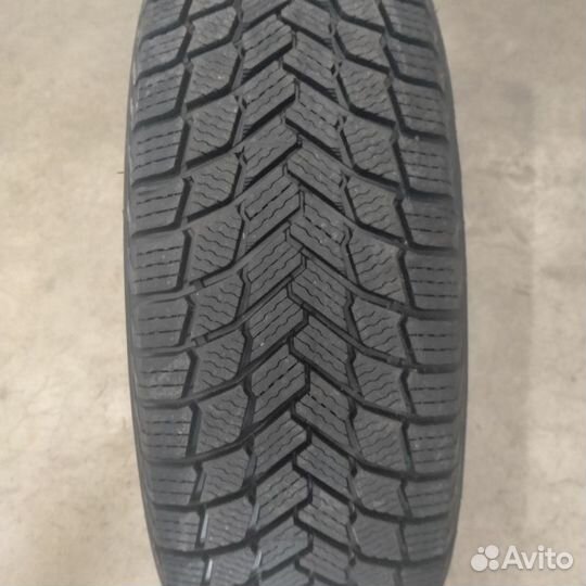 Michelin X-Ice Snow 225/40 R18 92H