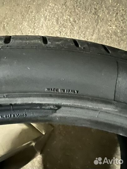 Pirelli P Zero 275/35 R21