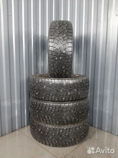 Dunlop SP Winter Ice 02 195/60 R15 92T
