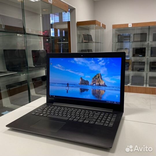 Ноутбук Lenovo S145 (мало б/у)