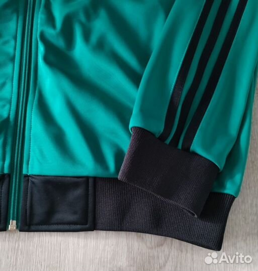 Спортивный костюм adidas