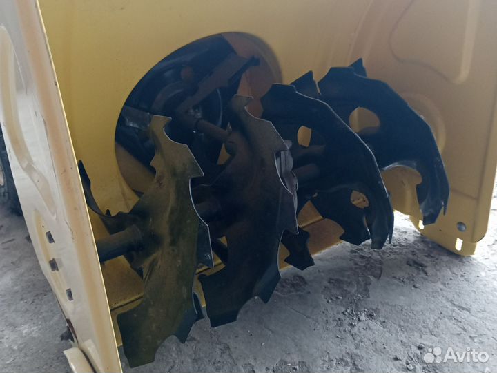 Снегоуборщик бензиновый бу