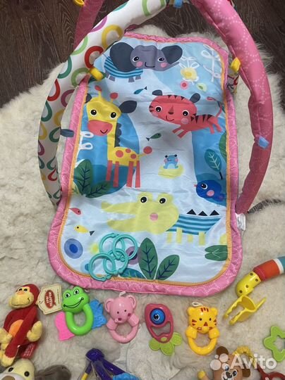 Пакет игрушек для малышей + коврик